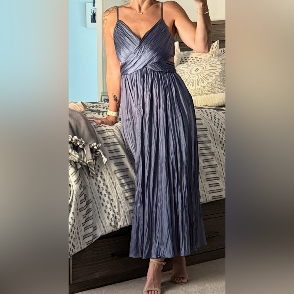 Lulu's Blue Midi Dress - Picture 5 of 8